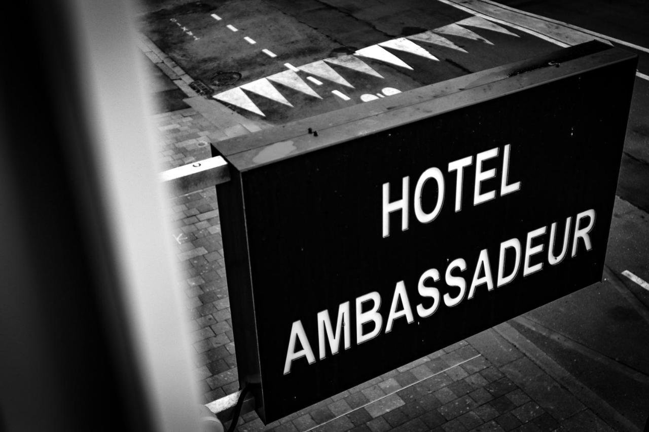 Hotel Ambassadeur Лил Екстериор снимка